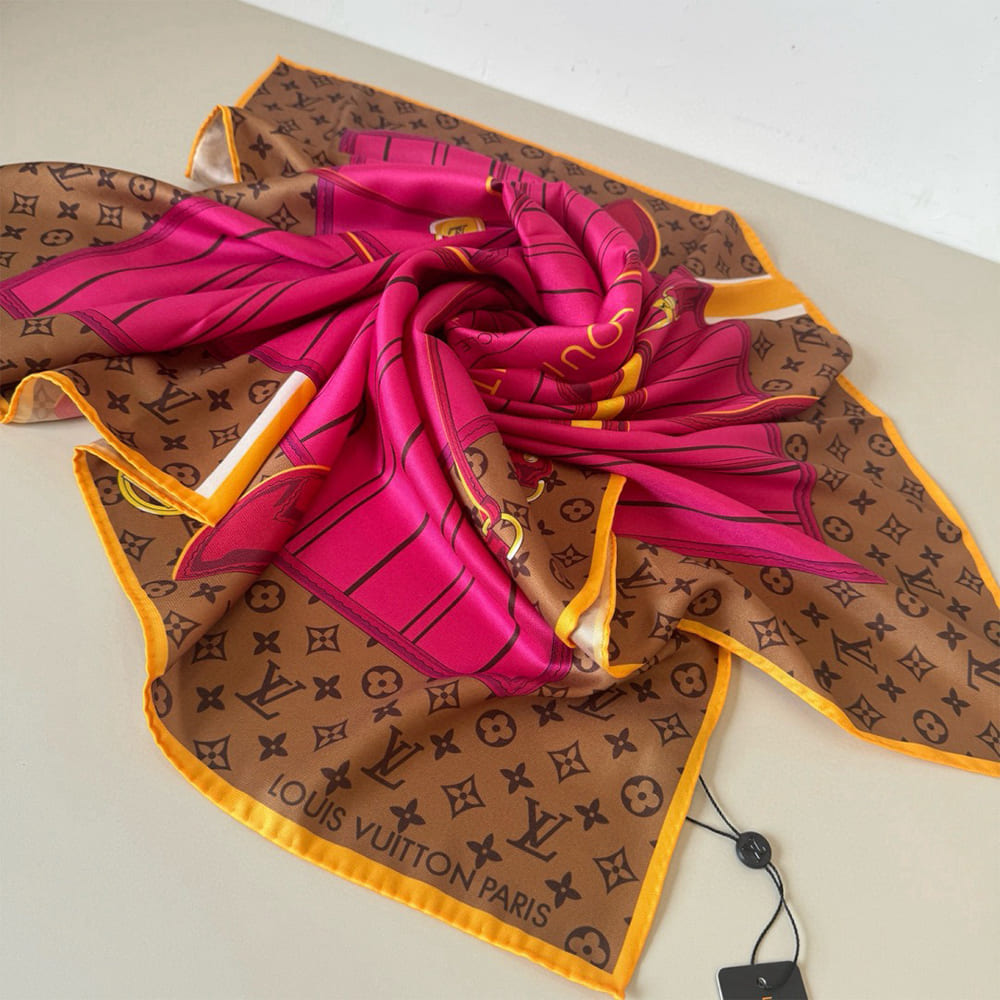 LV My Neverfull Square 90