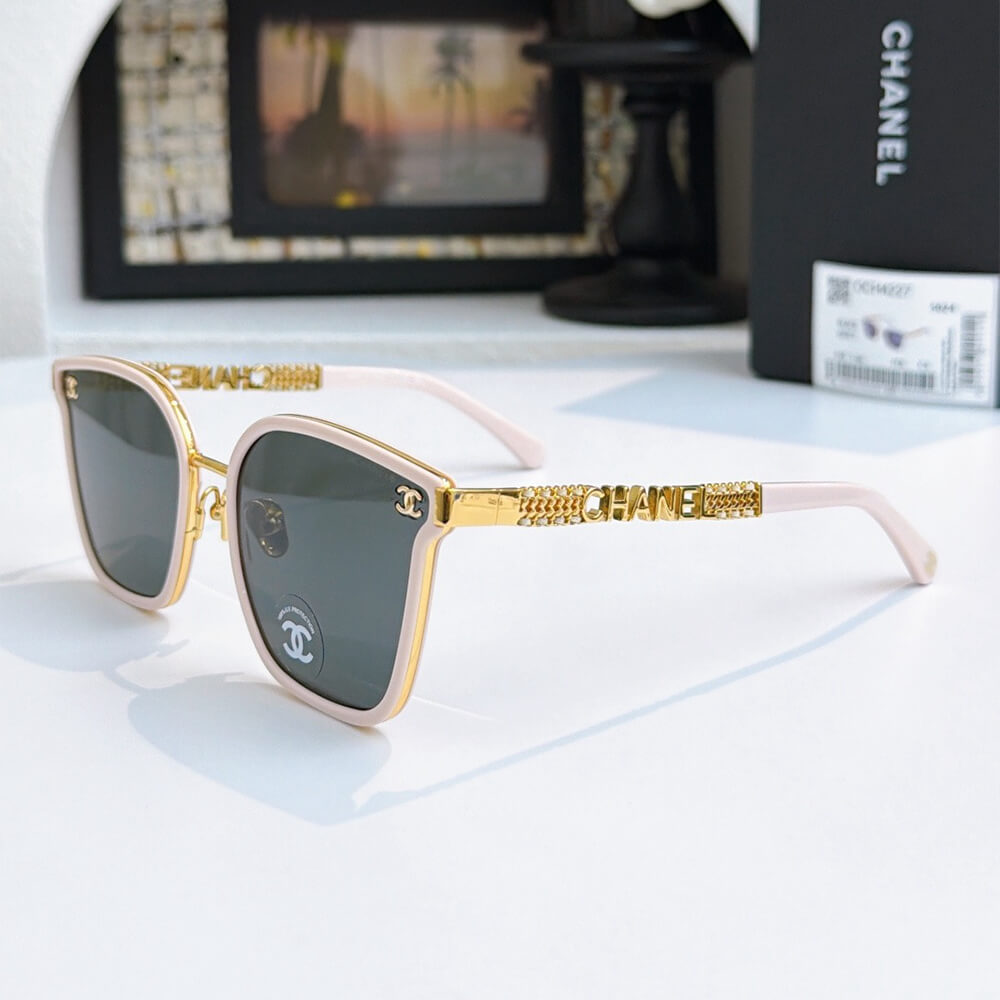 Ch**el SUNGLASSES