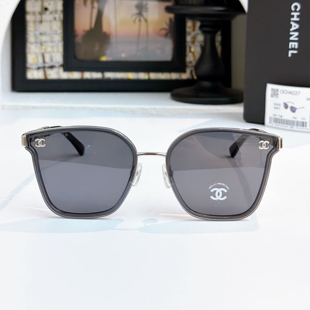 Ch**el SUNGLASSES