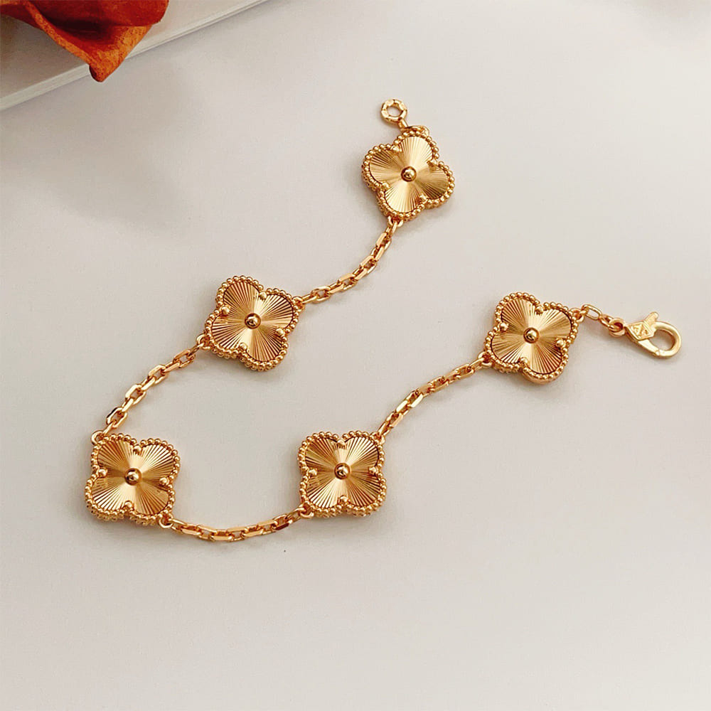 VCA Vintage Alhambra bracelet