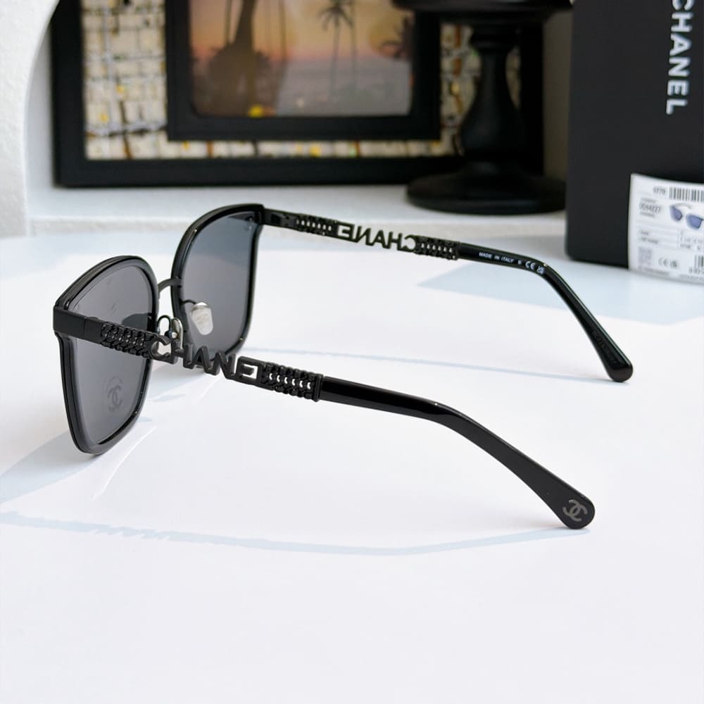 Ch**el SUNGLASSES