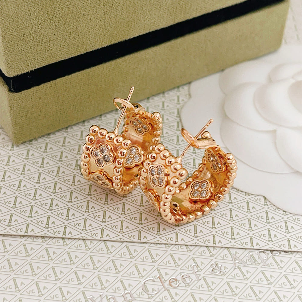 VCA Perl??e four-leaf clover hoop earrings