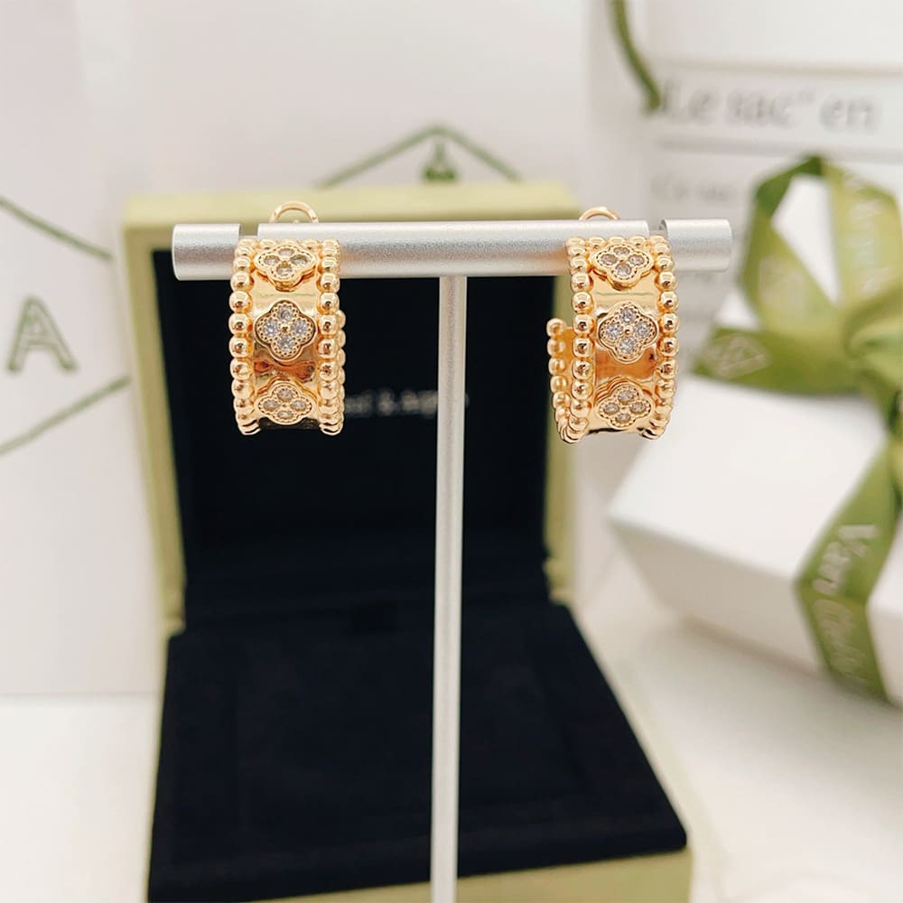 VCA Perl??e four-leaf clover hoop earrings