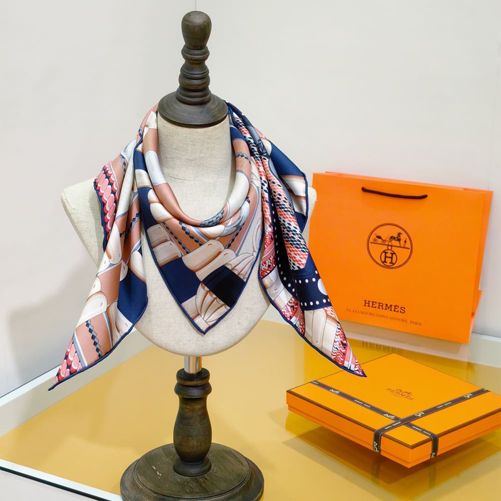 H**me5 Flora y Plata scarf 90