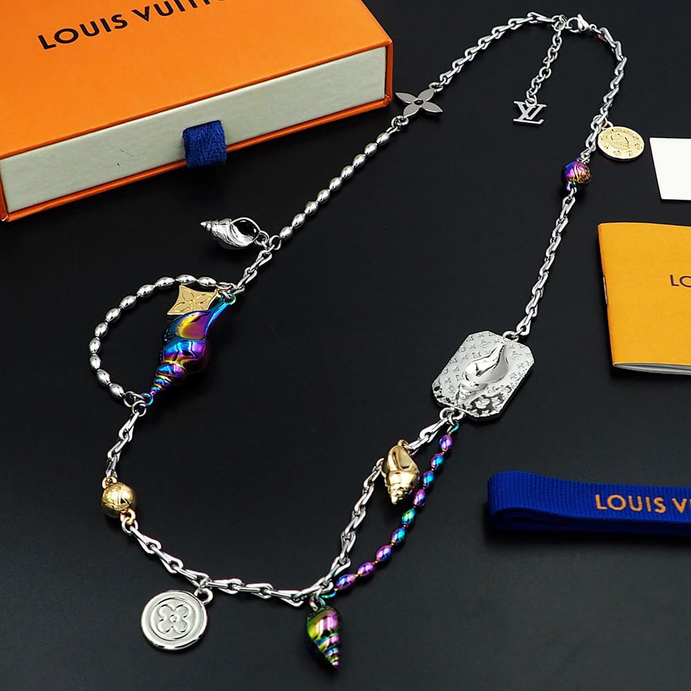 LV SHELL Necklace