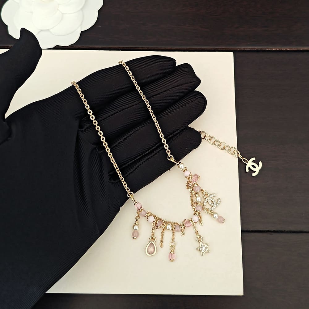 Ch**el necklace