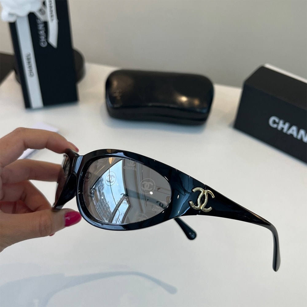 Ch**el Sunglasses
