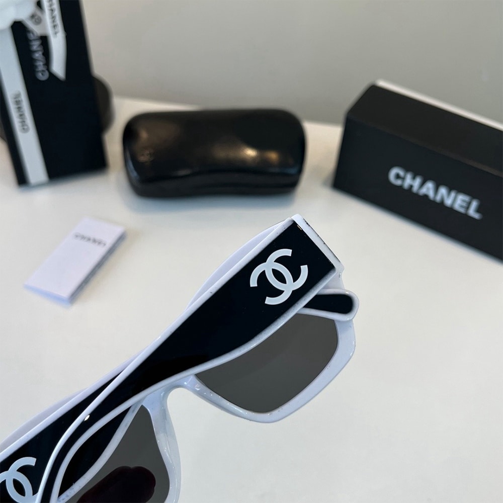Ch**el Sunglasses