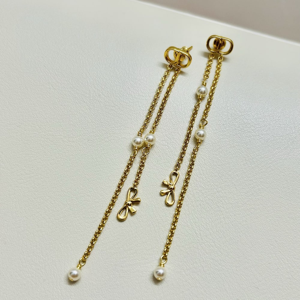 D10r CD Mini Bow Earrings