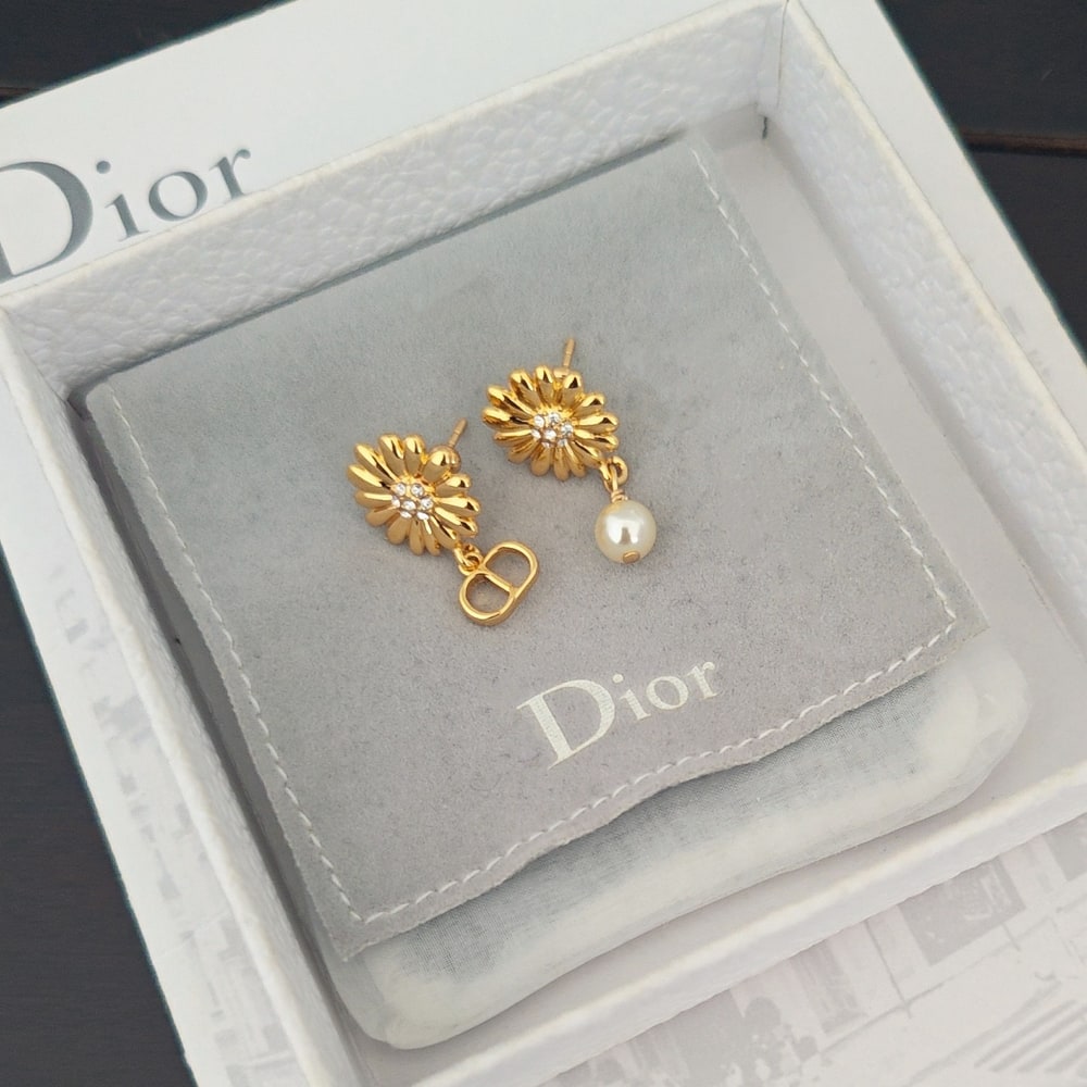 D10r Multi Flowers Hoop Earrings