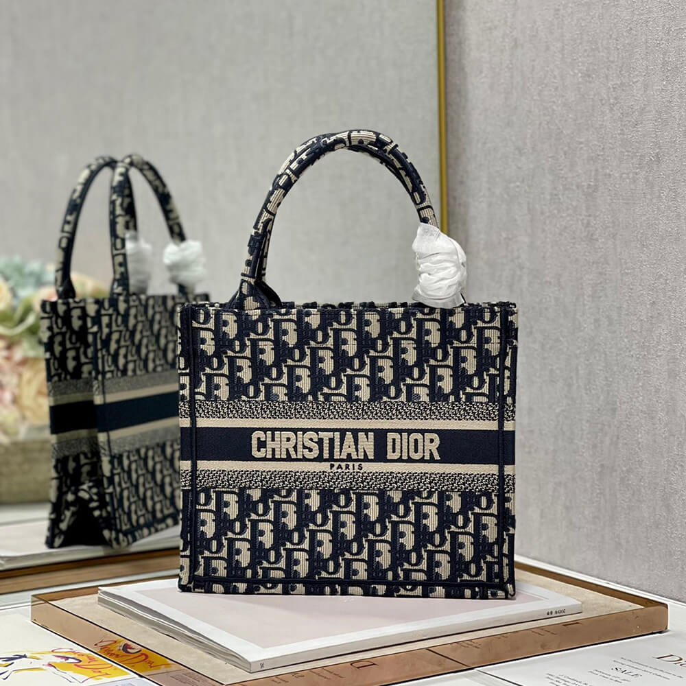 SMALL D10r BOOK TOTE