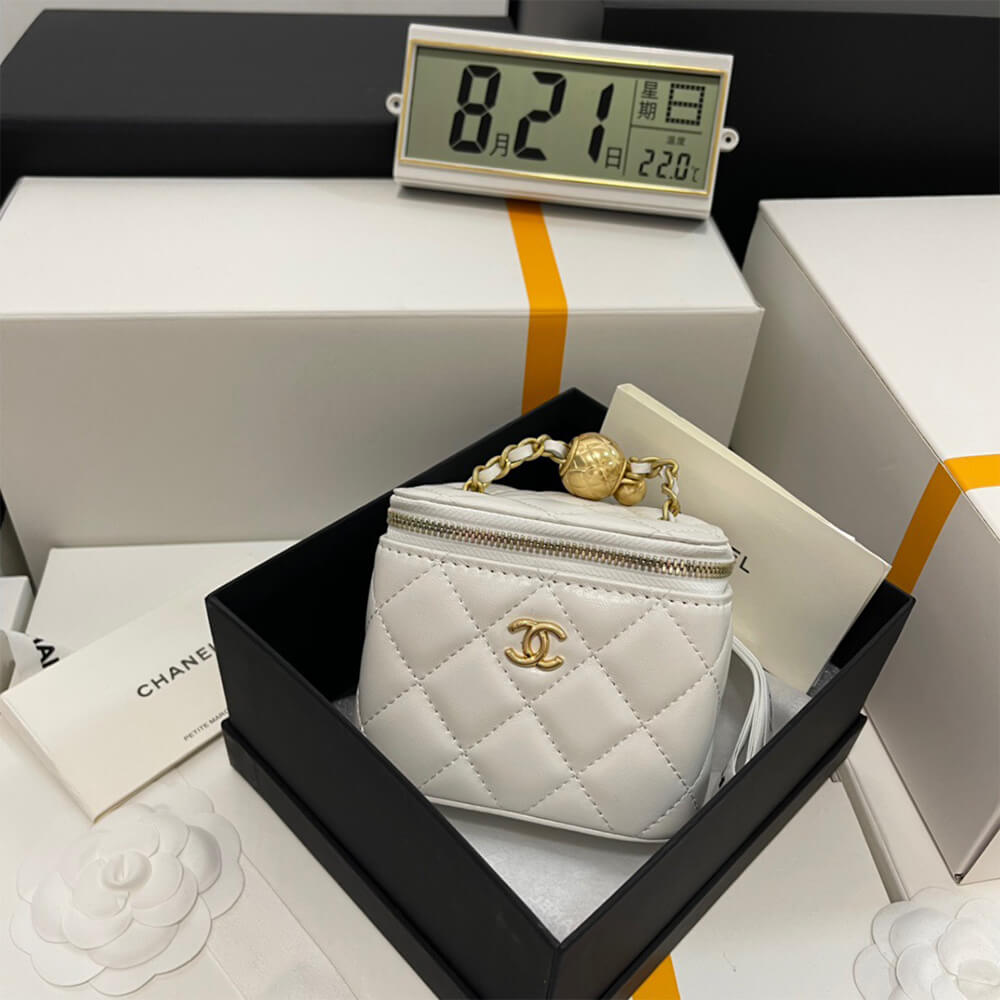 Ch**el SMALL VANITY WITH CHAIN