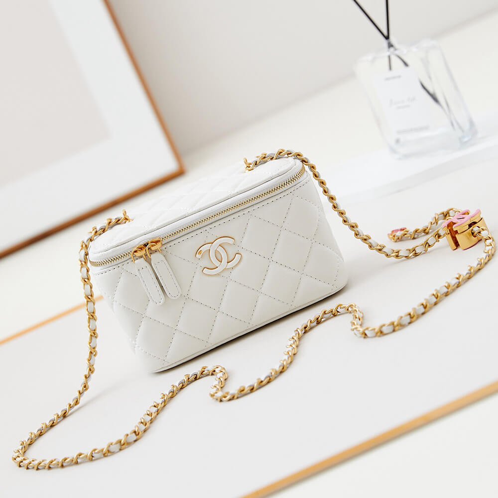 Ch**el VANITY WITH CHAIN(HIGH-END GRADE)