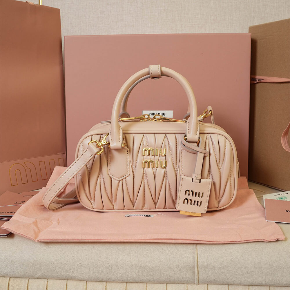 M1um1u Medium Arcadie matelasse nappa Bag(HIGH-END GRADE)