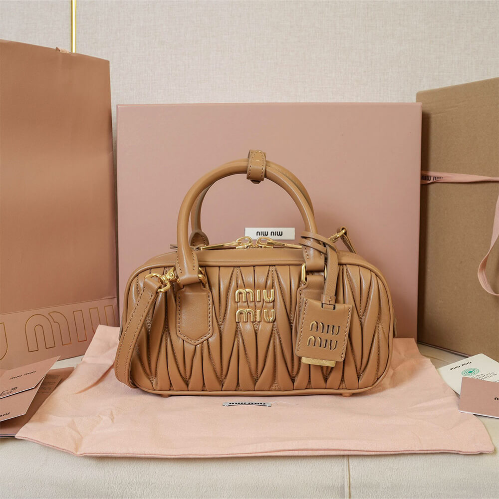 M1um1u Medium Arcadie matelasse nappa Bag(HIGH-END GRADE)