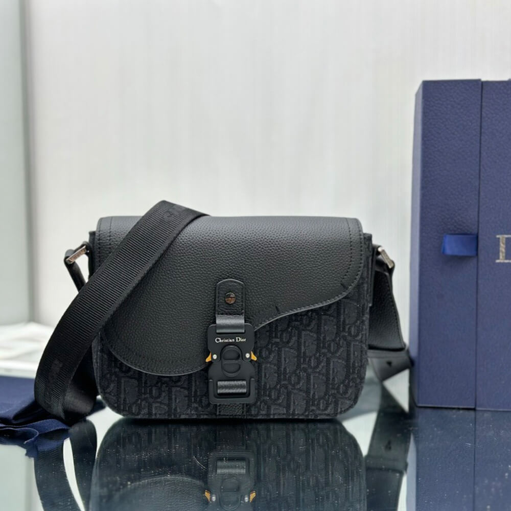 D10r Small Saddle Messenger Bag with Flap(HIGH-END GRADE)