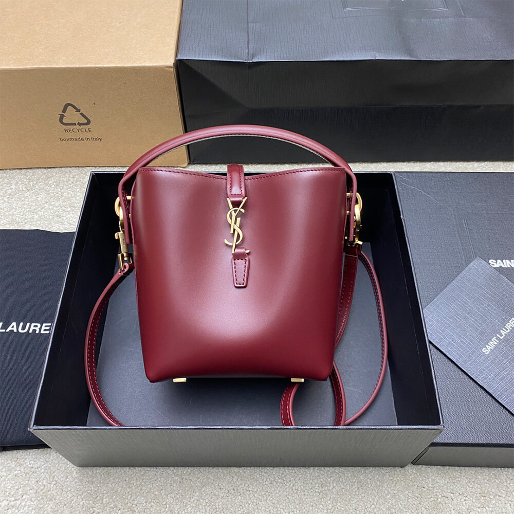 Y51 LE 37 mini in shiny leather