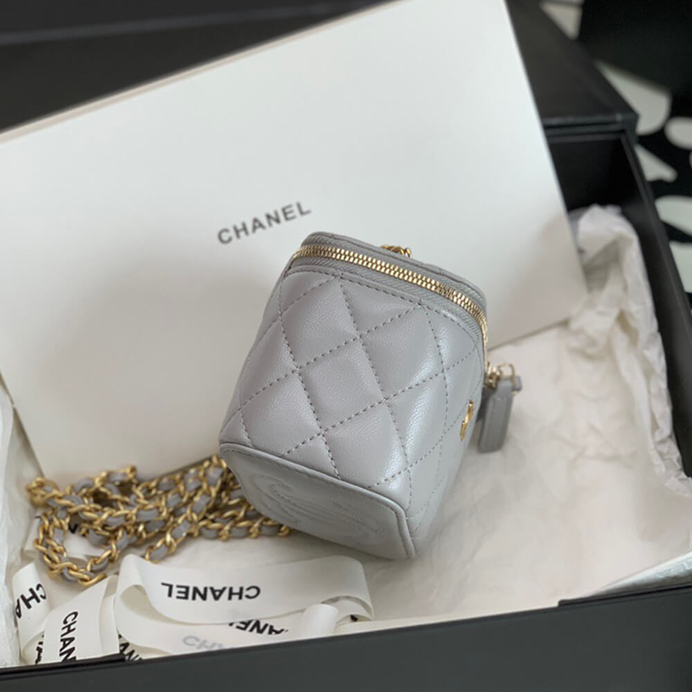 Ch**el Quilted Pearl Crush Mini Vanity Case
