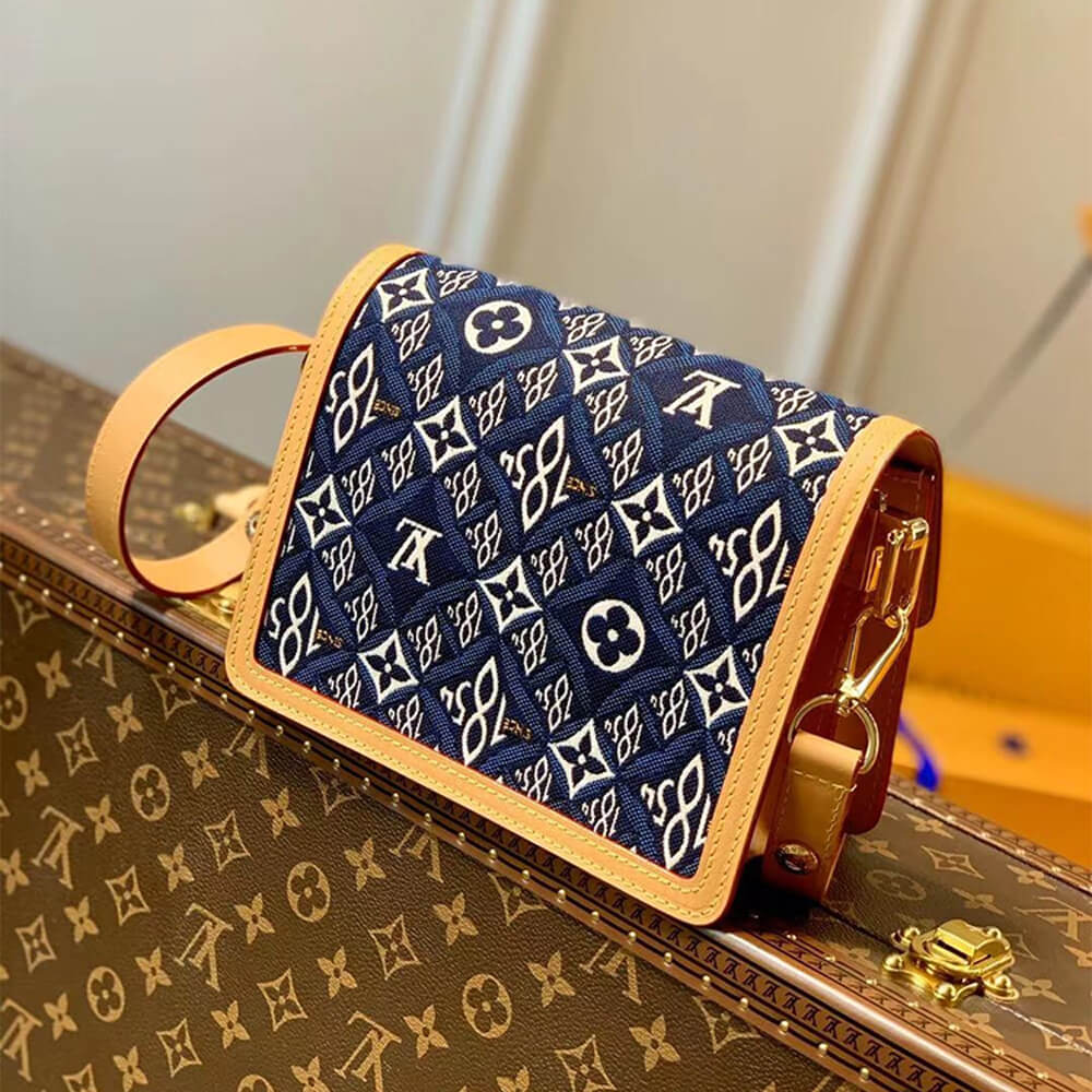 L0vis Vvtt0n DAUPHINE mini handbag