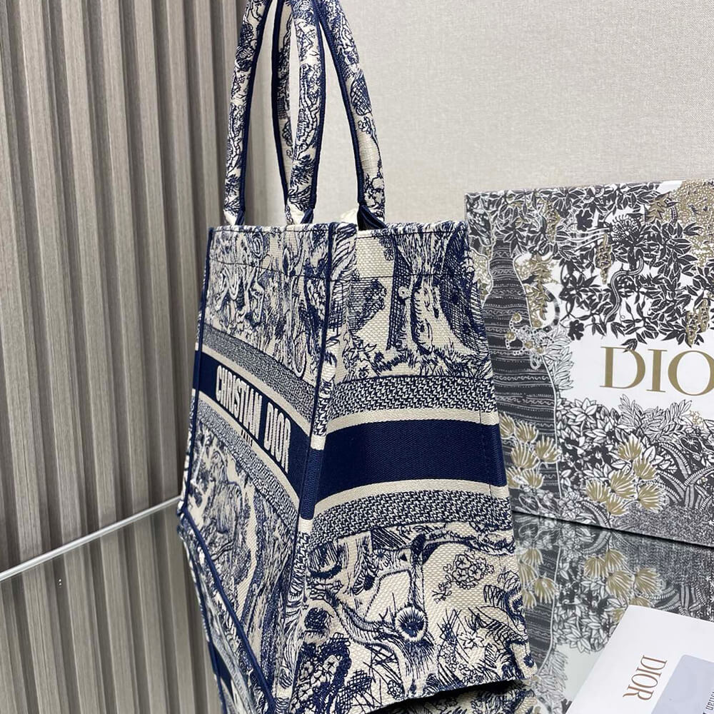 D10r MEDIUM D10r BOOK TOTE