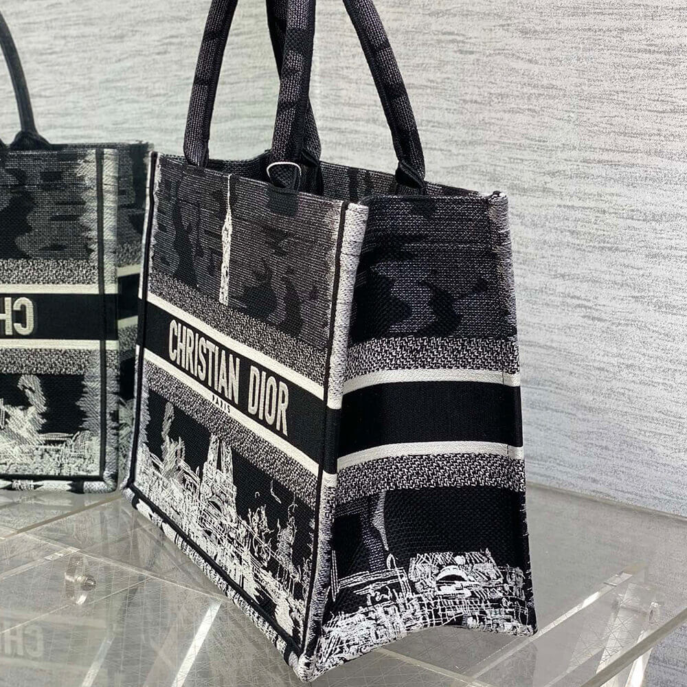 Medium D10r Book Tote