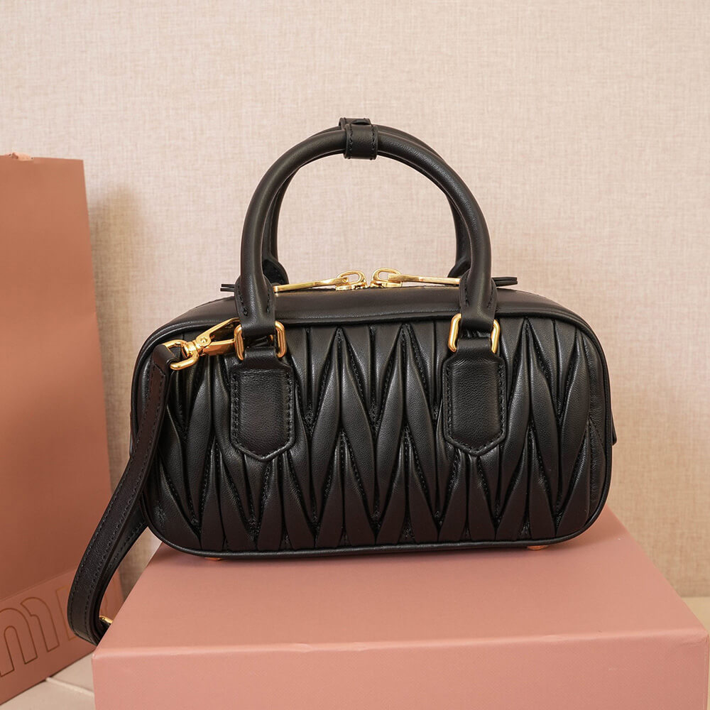 M1um1u Medium Arcadie matelasse nappa Bag(HIGH-END GRADE)