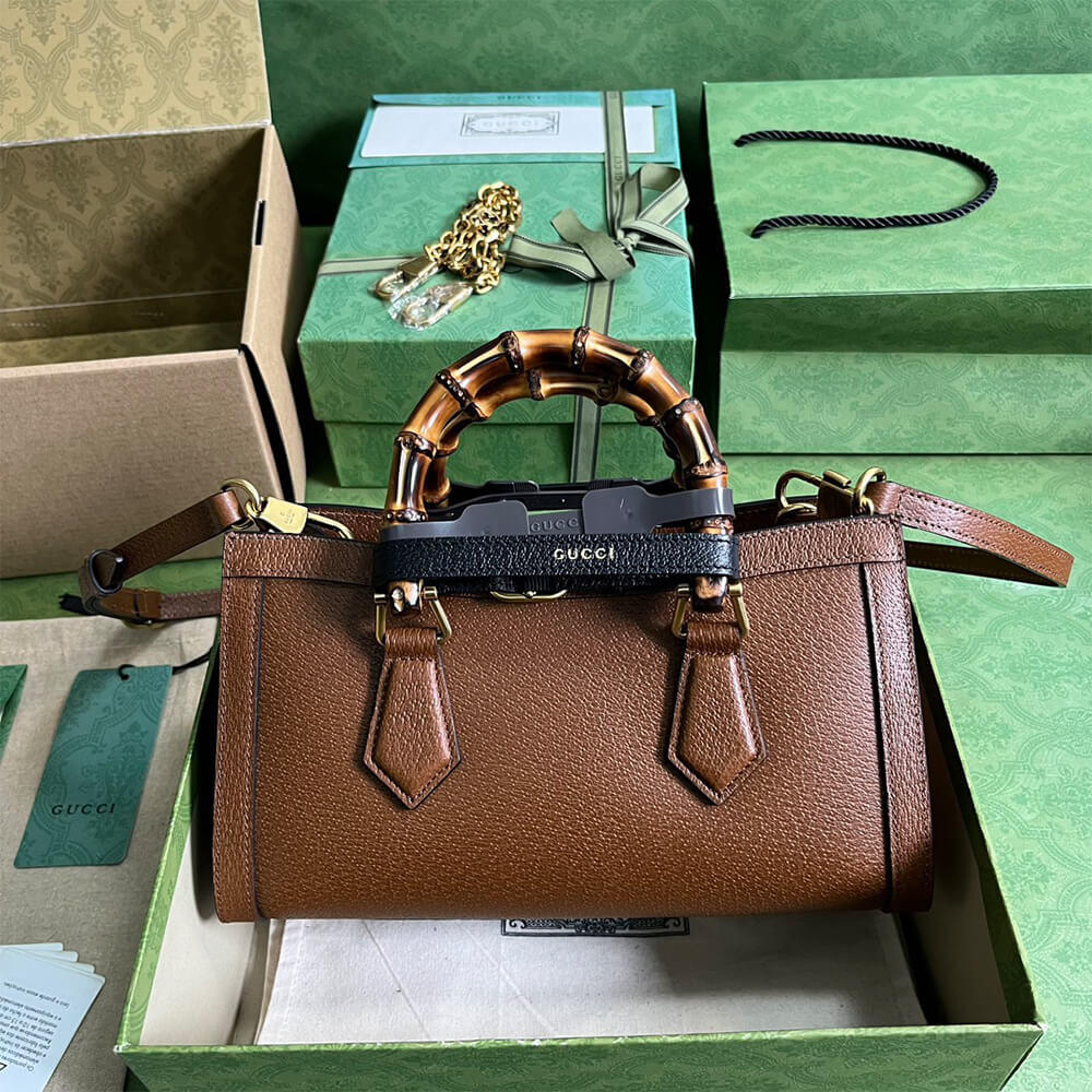 Gvc*1 DIANA SMALL SHOULDER BAG
