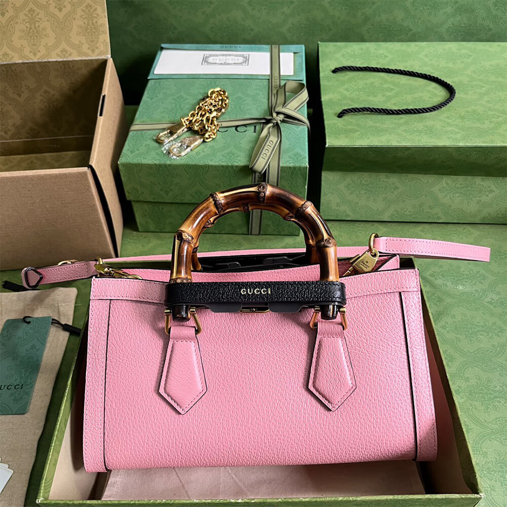 Gvc*1 DIANA SMALL SHOULDER BAG