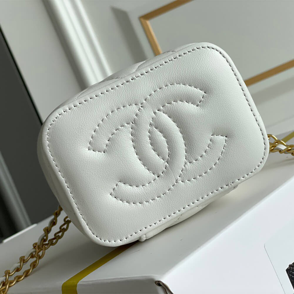 Ch**el SMALL VANITY WITH CHAIN