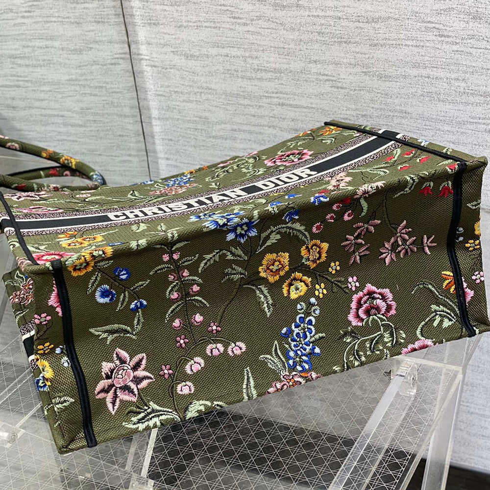 LARGE D10r BOOK TOTE