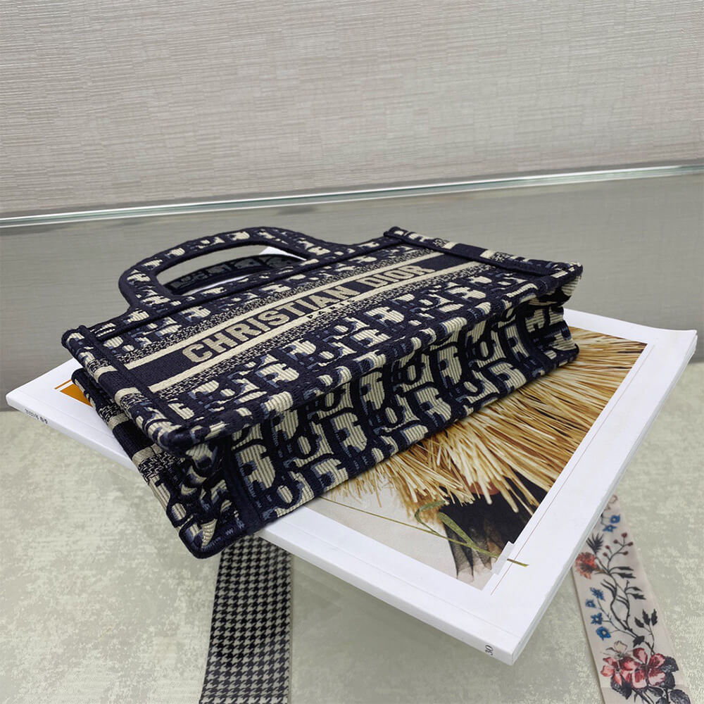 MINI D10r BOOK TOTE