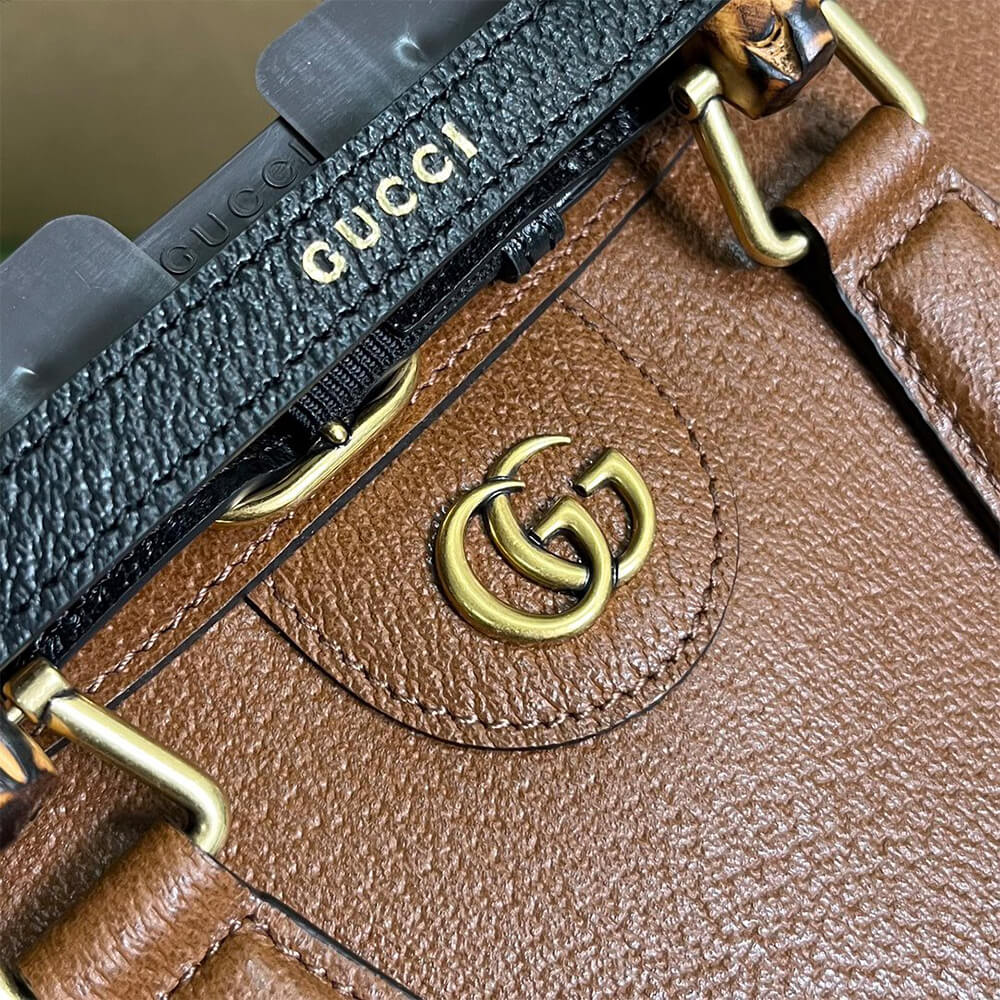 Gvc*1 DIANA SMALL SHOULDER BAG
