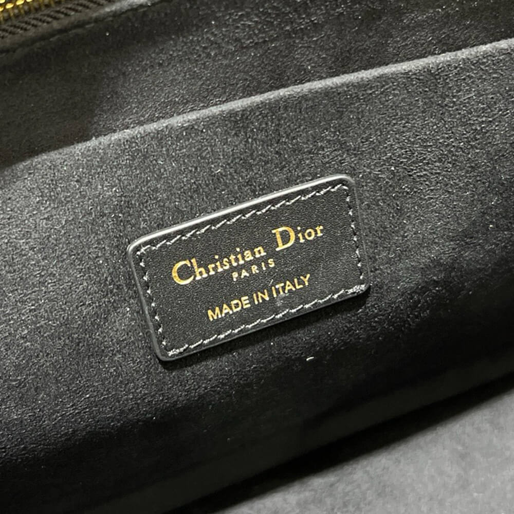 D10r Medium D10r Book Tote