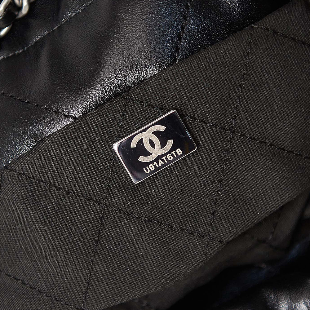 Ch**el 22 MINI HANDBAG