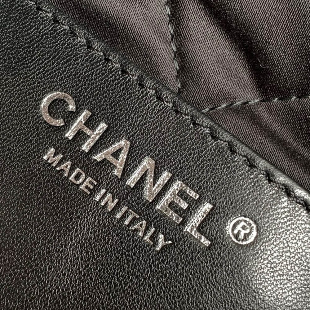 Ch**el 22 MINI HANDBAG