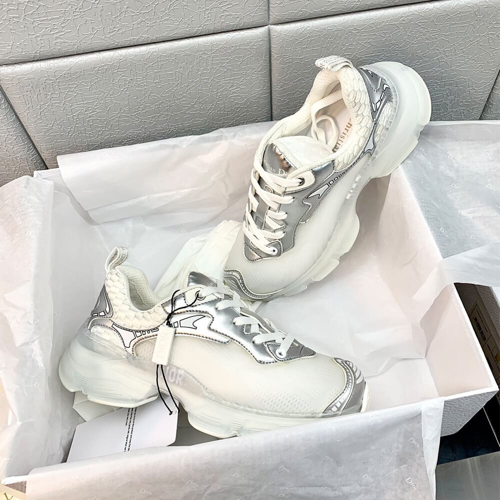 D10r VIBE SNEAKER