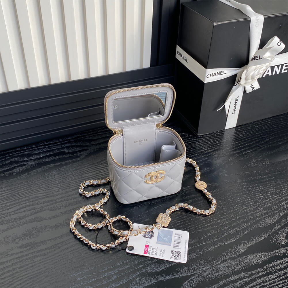 Ch**el Small Vanity with Chain(HIGH-END GRADE)