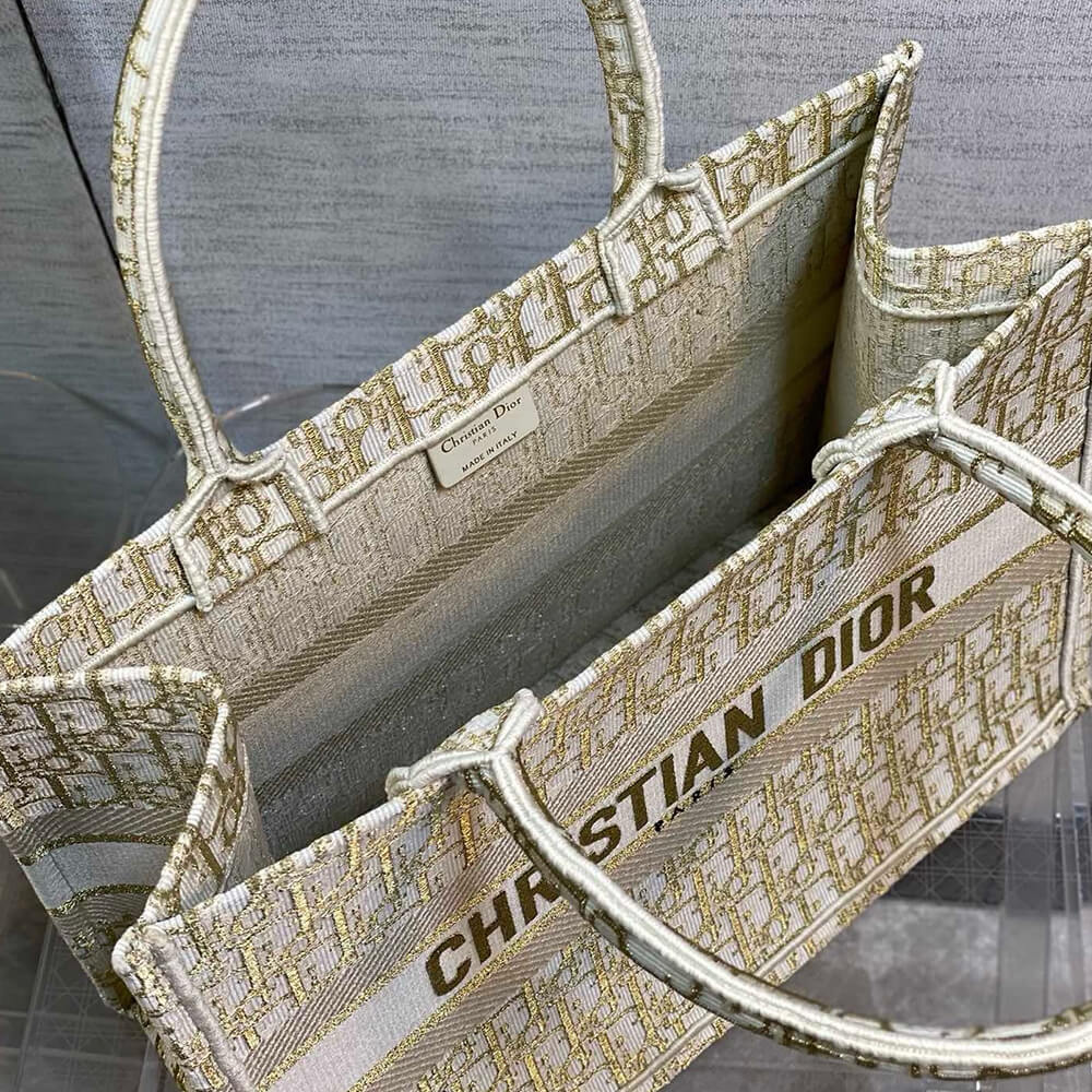 Medium D10r Book Tote