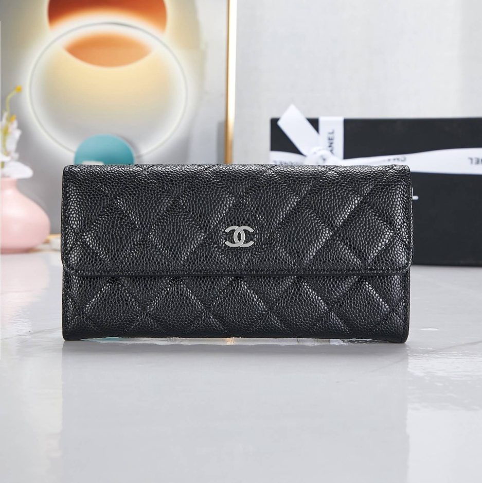 Ch**el classic long wallet