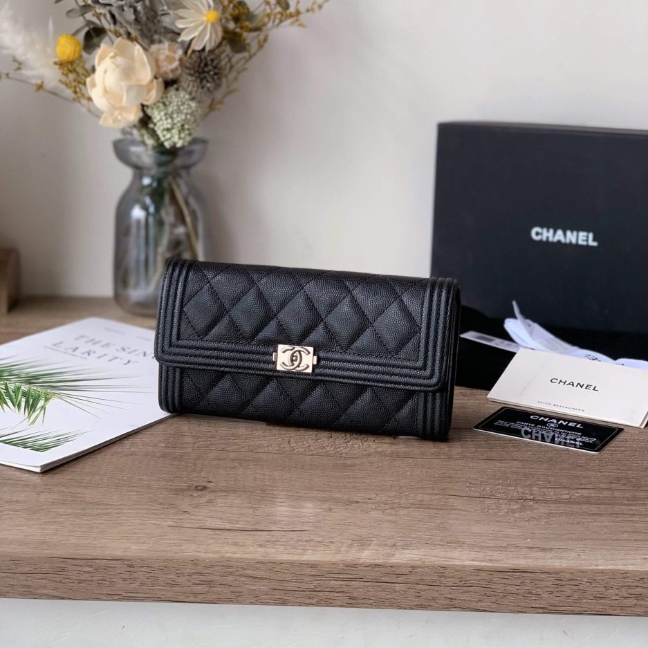 Ch**el classic long wallet
