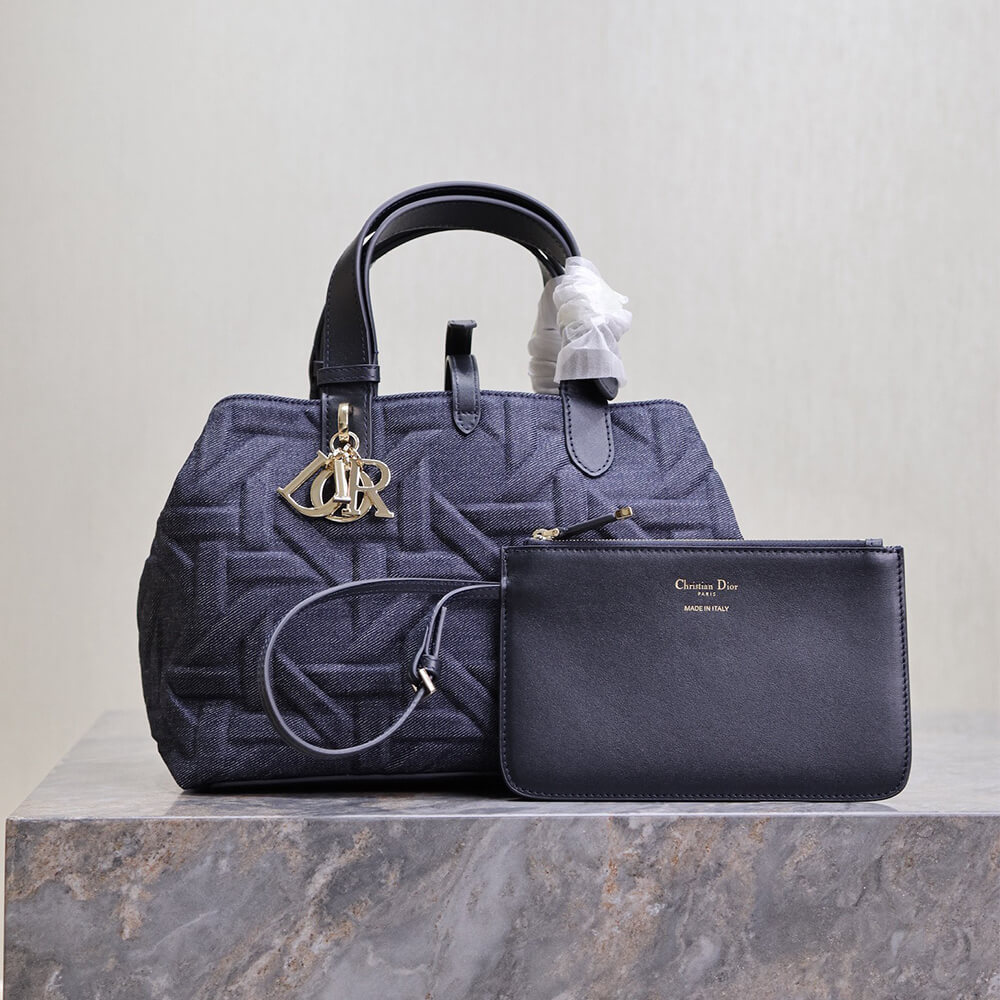 Medium D10r Toujours Bag