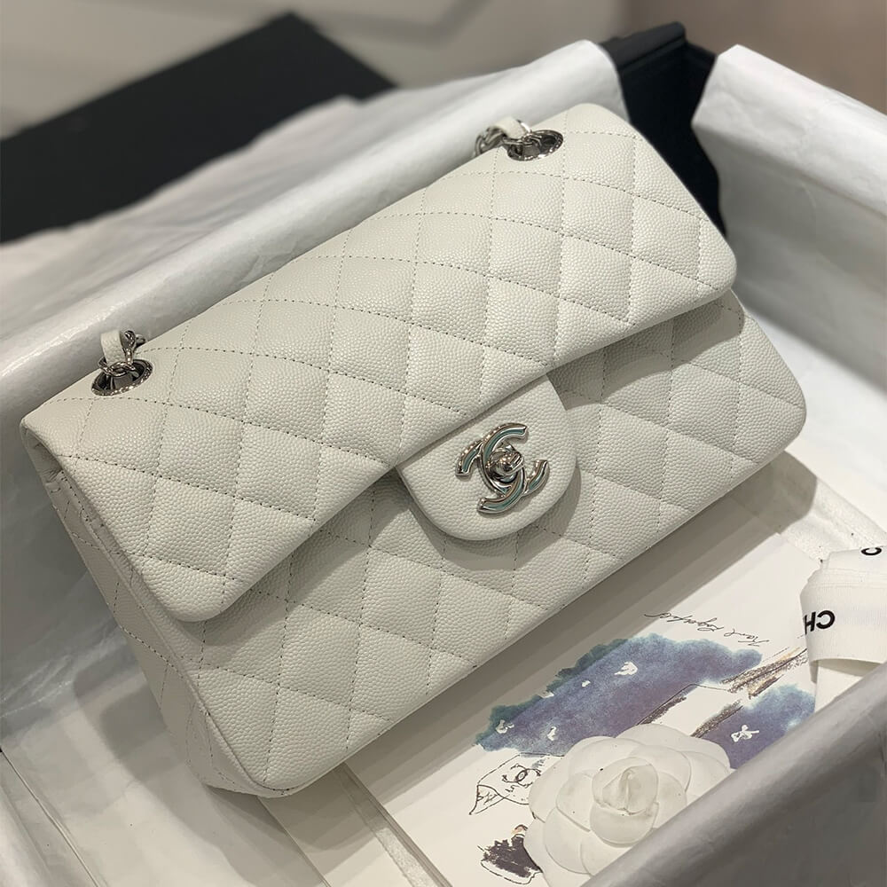 Ch**el SMALL CLASSIC HANDBAG