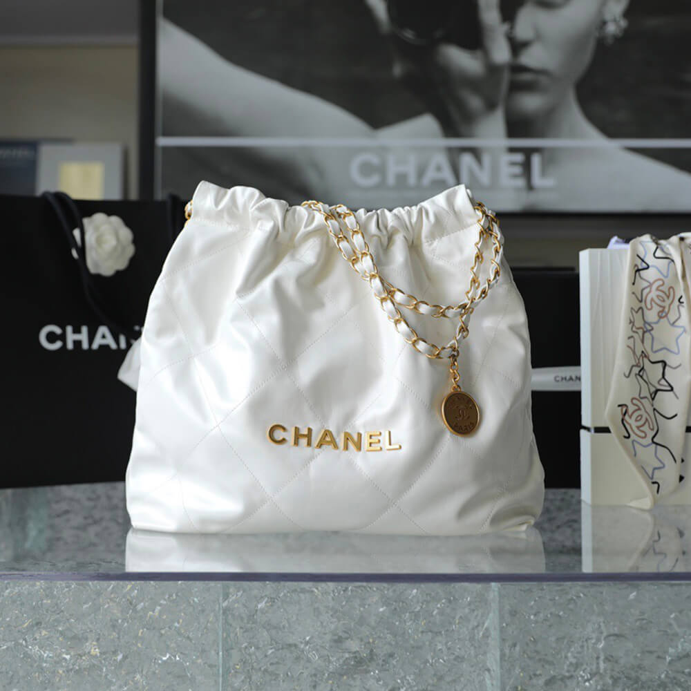 Ch**el 22 HANDBAG(high-end grade)