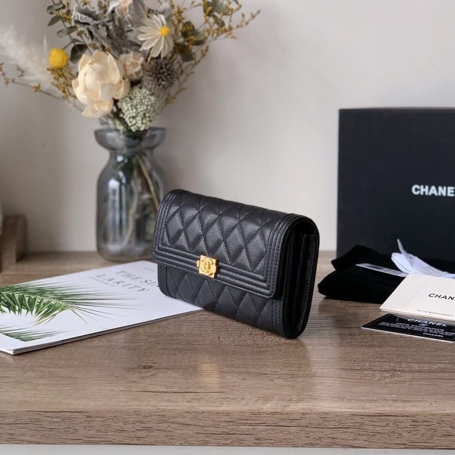 Ch**el classic long wallet