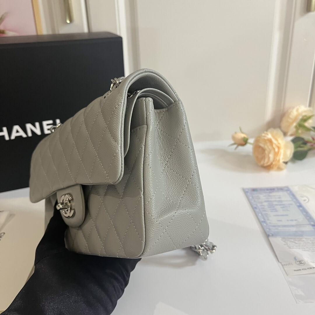 Ch**el SMALL CLASSIC HANDBAG