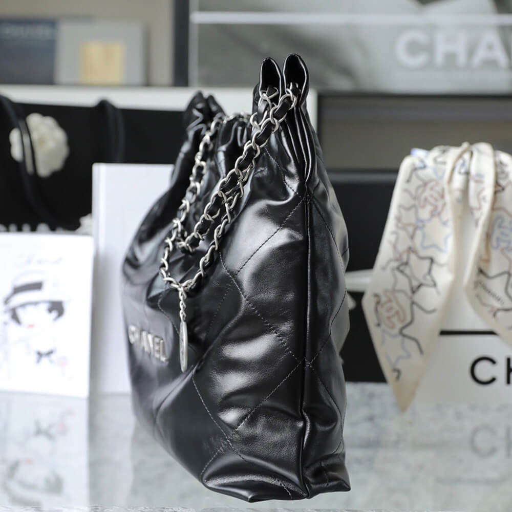 Ch**el 22 HANDBAG(high-end grade)