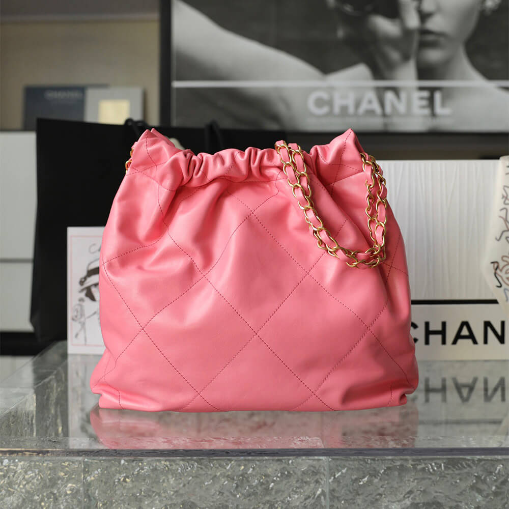 Ch**el 22 SMALL HANDBAG(high-end grade)
