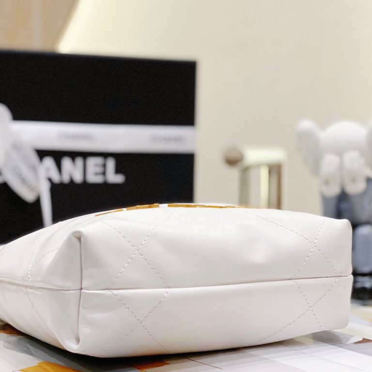 Ch**el 22 MINI HANDBAG
