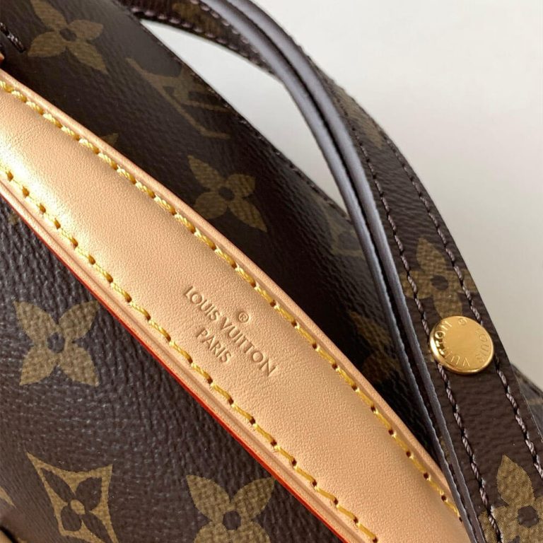 LV Pochette Métis East West