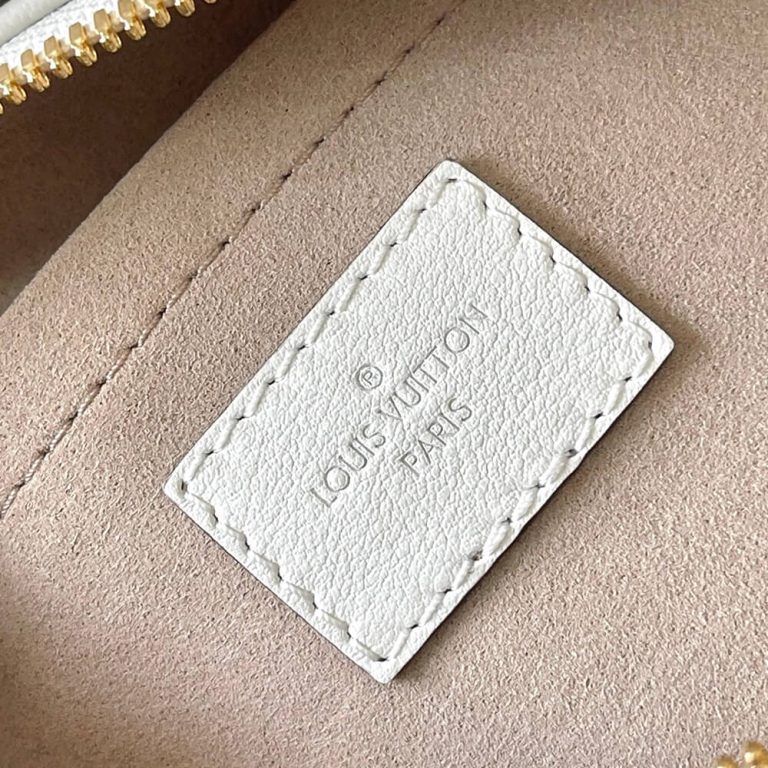LV OnTheGo East West (high-end grade)